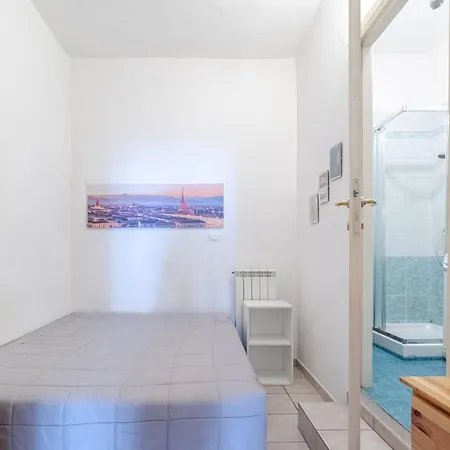 Апартаменты Guesthost - Palazzo Saluzzo Paesana Beautiful Flat