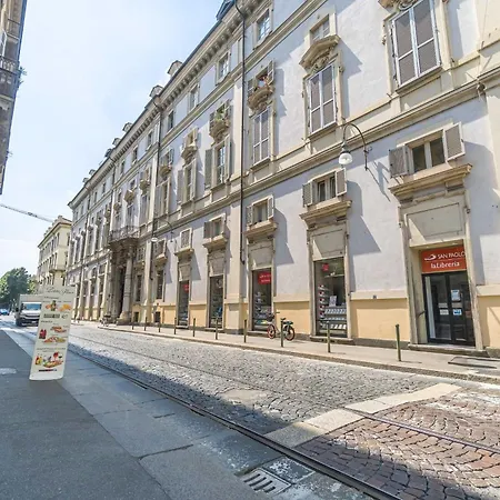 Апартаменты Guesthost - Palazzo Saluzzo Paesana Beautiful Flat Турин