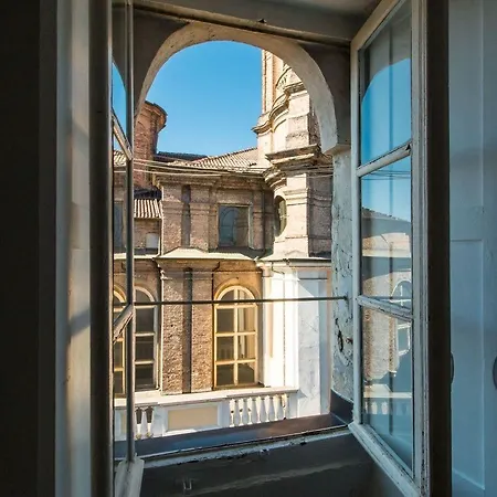 Апартаменты Guesthost - Palazzo Saluzzo Paesana Beautiful Flat