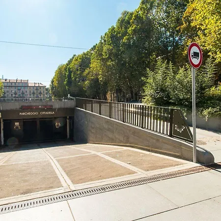 Guesthost - Palazzo Saluzzo Paesana Beautiful Flat