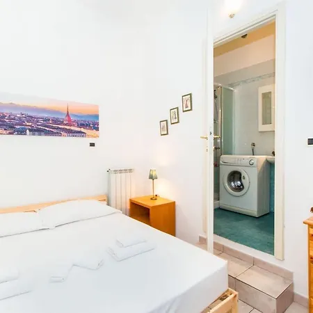 Апартаменты Guesthost - Palazzo Saluzzo Paesana Beautiful Flat Турин