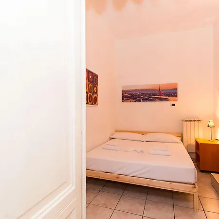 Guesthost - Palazzo Saluzzo Paesana Beautiful Flat *