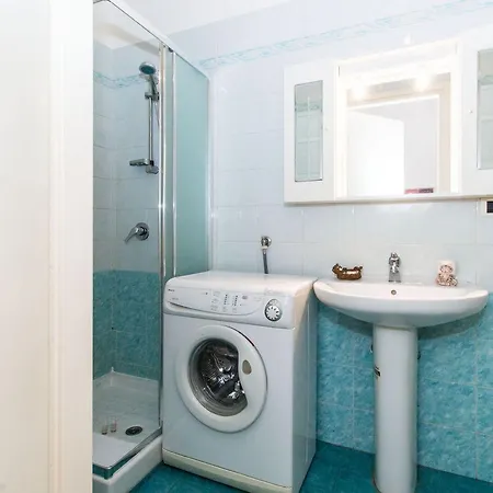 Апартаменты Guesthost - Palazzo Saluzzo Paesana Beautiful Flat Турин