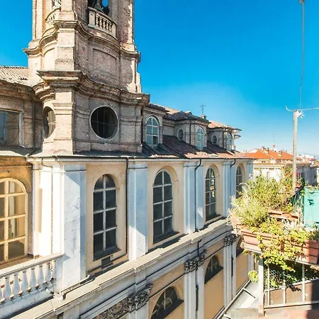 Guesthost - Palazzo Saluzzo Paesana Beautiful Flat Апартаменты