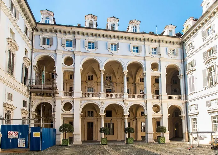 Palazzo Saluzzo Paesana Beautiful Flat Appartamento *