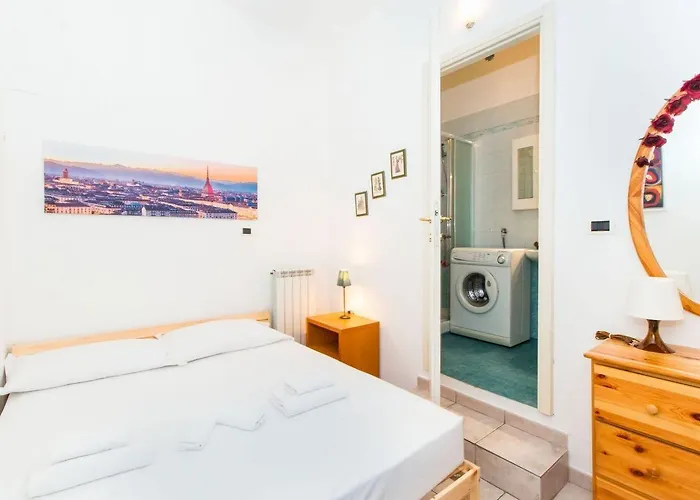 Apartment Guesthost - Palazzo Saluzzo Paesana Beautiful Flat Turin