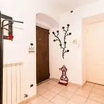 Guesthost - Palazzo Saluzzo Paesana Beautiful Flat Appartement *