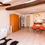 Guesthost - Palazzo Saluzzo Paesana Beautiful Flat * Turin